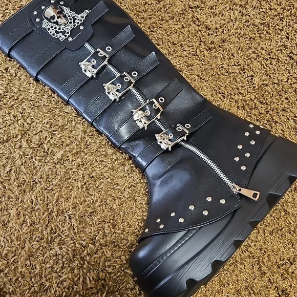Black Gothic Knee-High Boots | 39 - Picture 3 of 4